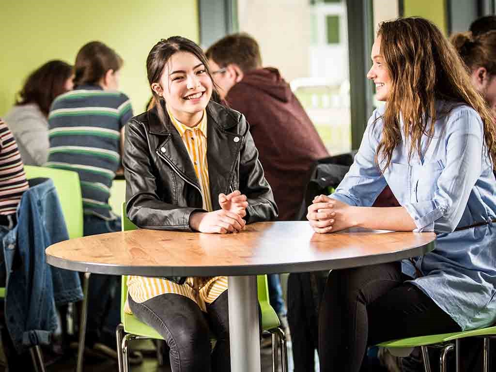 Choose the best way to study your degree at Fife College