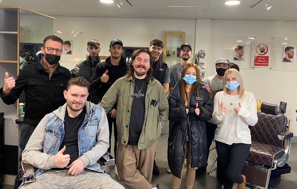Award-winning barber drops in to help out Fife College students