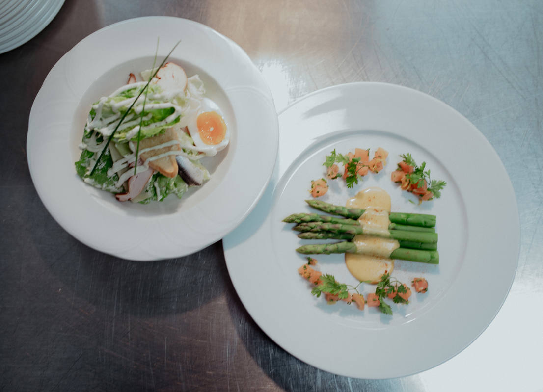 food served on two plates