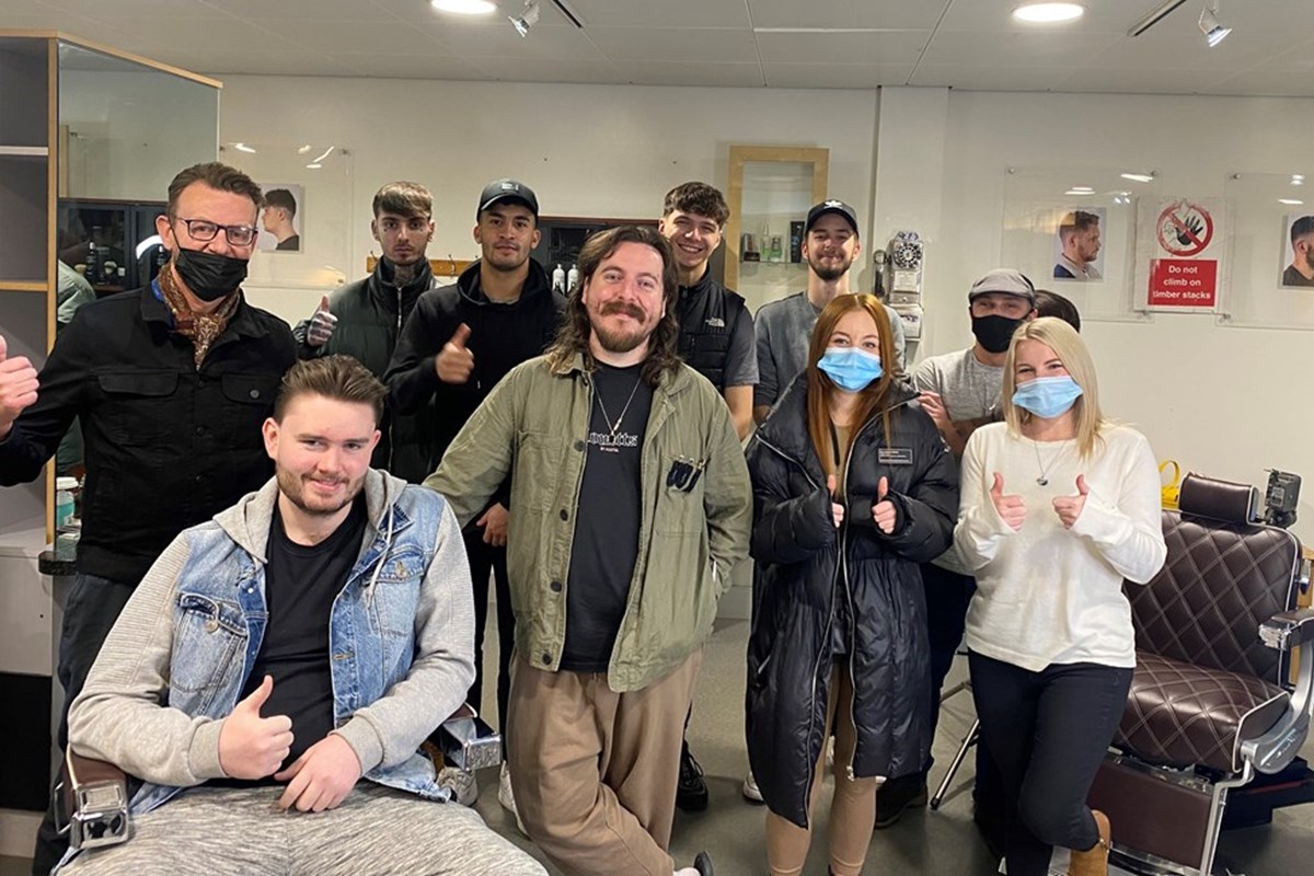 Award-winning barber drops in to help out Fife College students